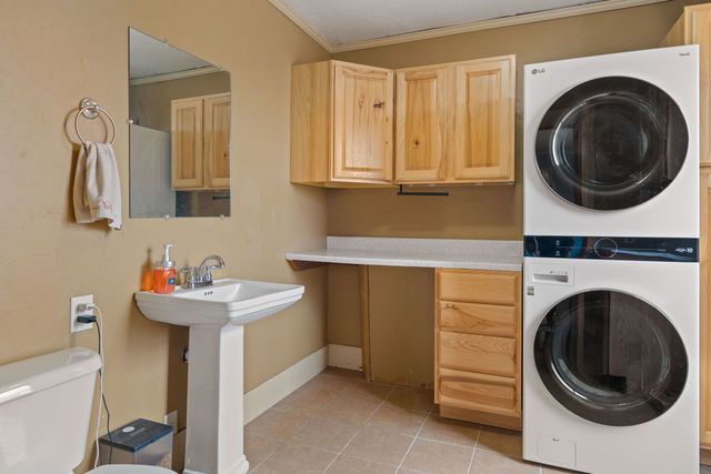 12596 E 200th Street, Orion, IL 61273