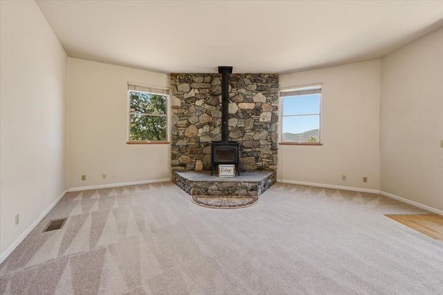 11791 Vicki Dr, North San Juan, CA 95960