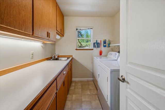 11791 Vicki Dr, North San Juan, CA 95960