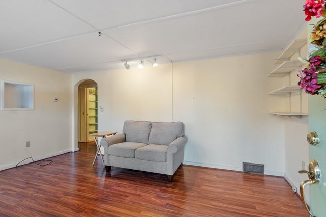 562 Union Street, Leominster, MA 01453