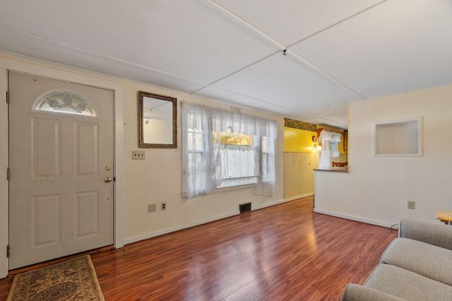 562 Union Street, Leominster, MA 01453