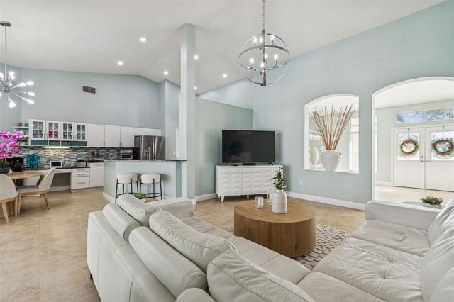 10122 WHISPER POINTE DRIVE, Tampa, FL 33647