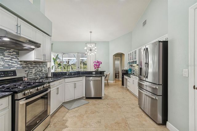 10122 WHISPER POINTE DRIVE, Tampa, FL 33647