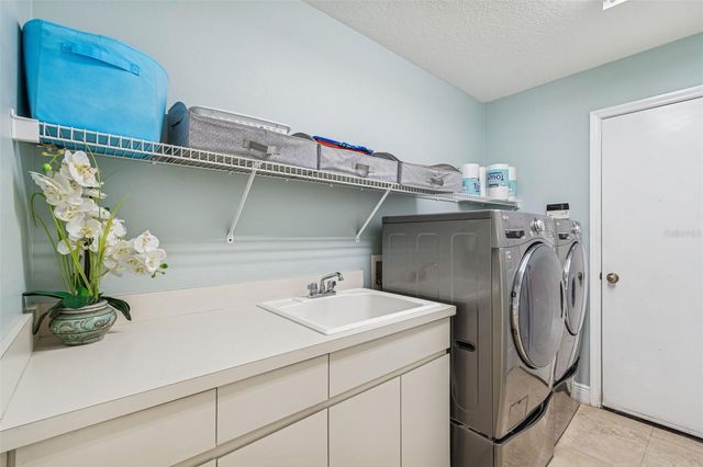 10122 WHISPER POINTE DRIVE, Tampa, FL 33647