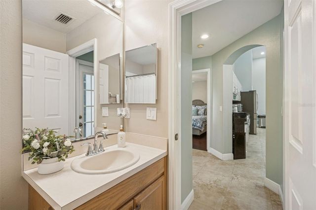 10122 WHISPER POINTE DRIVE, Tampa, FL 33647