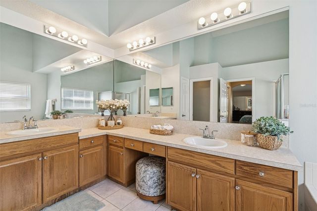 10122 WHISPER POINTE DRIVE, Tampa, FL 33647