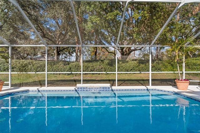 10122 WHISPER POINTE DRIVE, Tampa, FL 33647