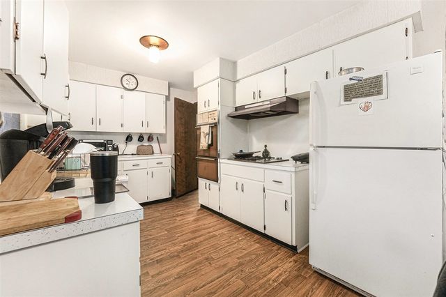 1324 4 Mile Road, Grand Rapids, MI 49544