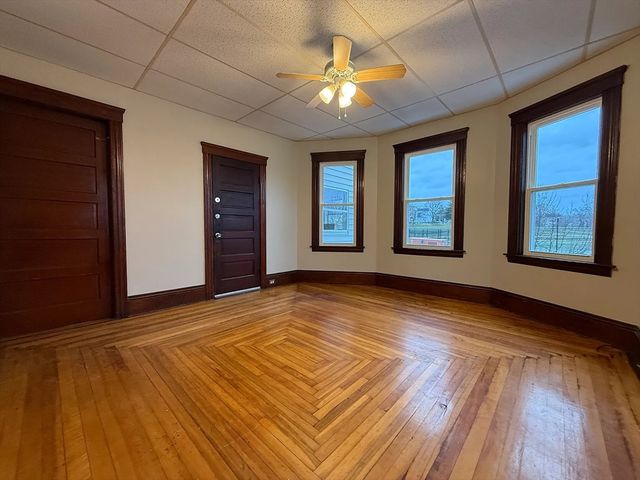 38 Ames St 2, Worcester, MA 01604