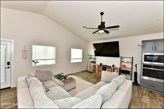 11182 BLAZING STAR Place, El Paso, TX 79934