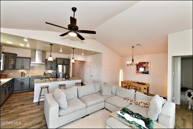 11182 BLAZING STAR Place, El Paso, TX 79934