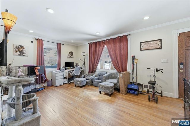 95 Cedar Avenue, Hackensack, NJ 07601