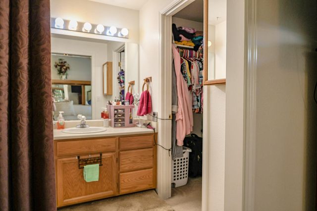 17 Blue Heron Court, Eagle Point, OR 97524