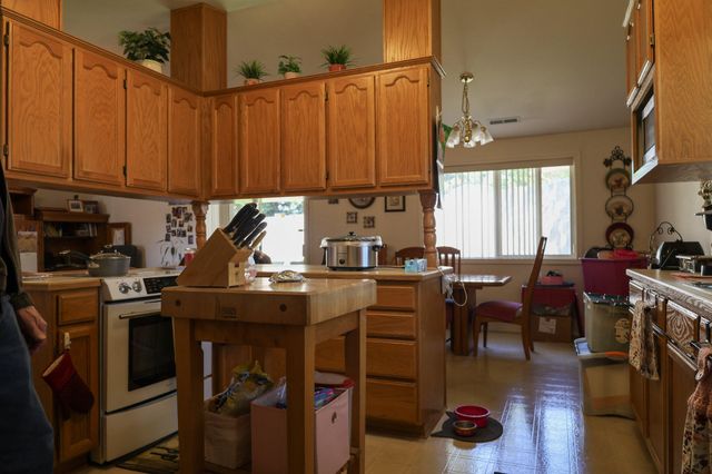 17 Blue Heron Court, Eagle Point, OR 97524