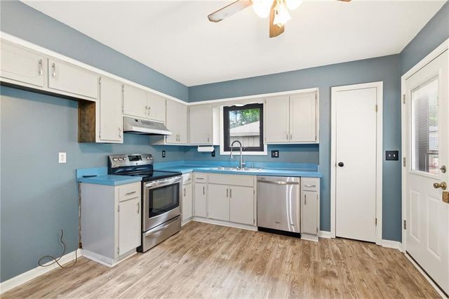 14208 W 63rd Street, Shawnee, KS 66216