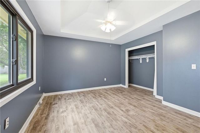 14208 W 63rd Street, Shawnee, KS 66216