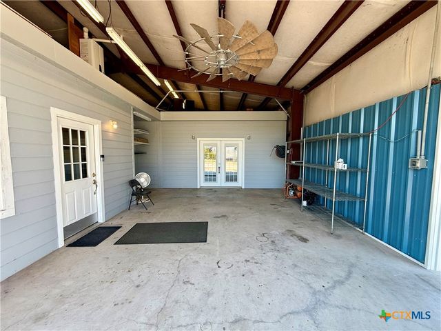 1112 W Dallas Avenue, Seadrift, TX 77983