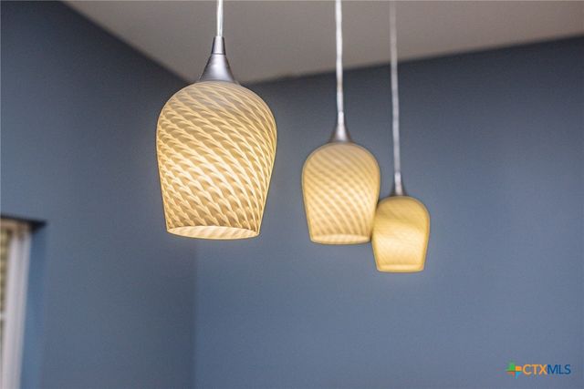 1112 W Dallas Avenue, Seadrift, TX 77983