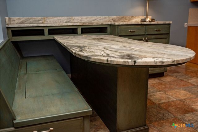 1112 W Dallas Avenue, Seadrift, TX 77983