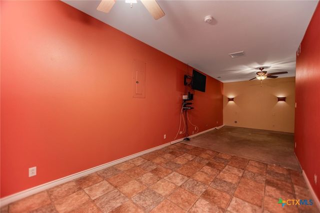 1112 W Dallas Avenue, Seadrift, TX 77983