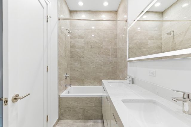 6227 D S Ellis Avenue, Chicago, IL 60637