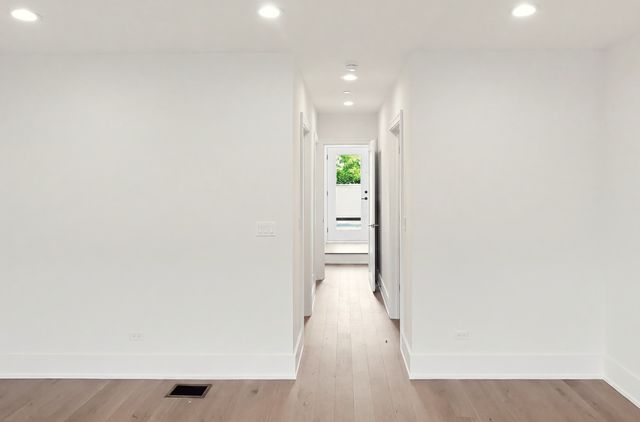 6227 D S Ellis Avenue, Chicago, IL 60637