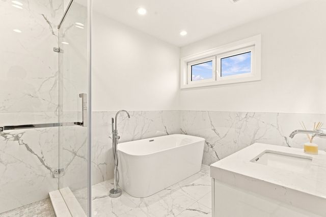 6227 D S Ellis Avenue, Chicago, IL 60637