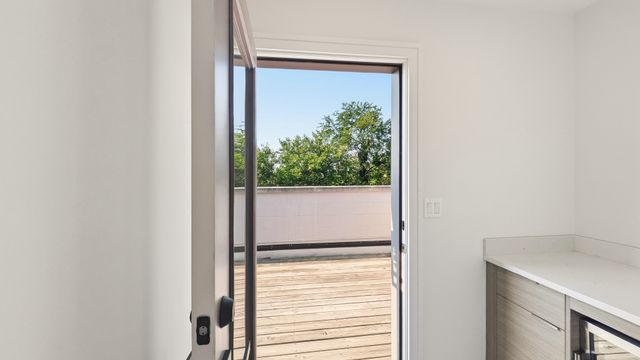 6227 D S Ellis Avenue, Chicago, IL 60637