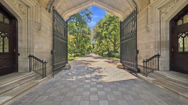 6227 D S Ellis Avenue, Chicago, IL 60637
