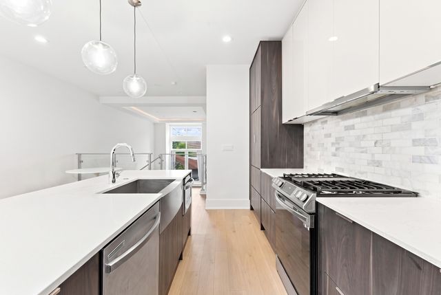 6227 D S Ellis Avenue, Chicago, IL 60637