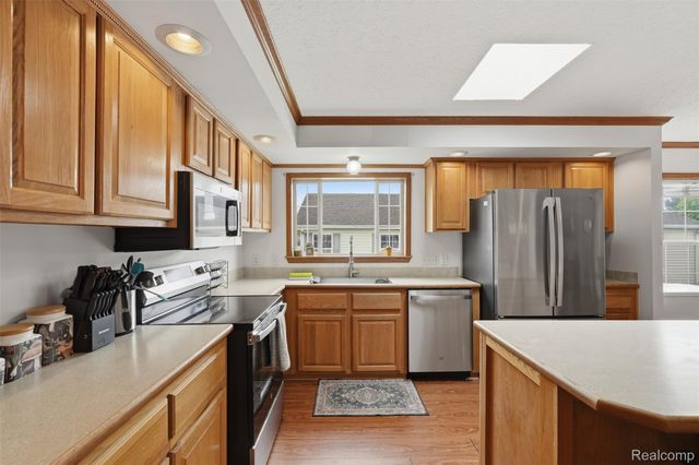 11105 Wood Run Circle, Green Oak Township, MI 48178