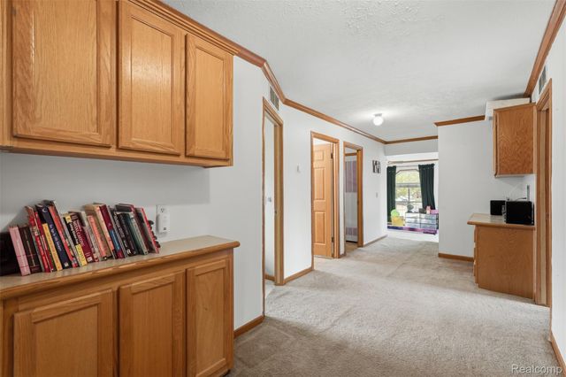 11105 Wood Run Circle, Green Oak Township, MI 48178