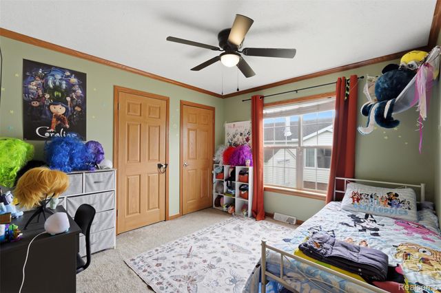 11105 Wood Run Circle, Green Oak Township, MI 48178