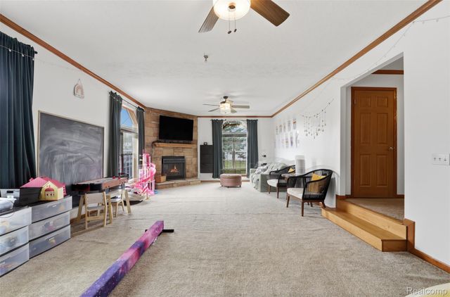 11105 Wood Run Circle, Green Oak Township, MI 48178