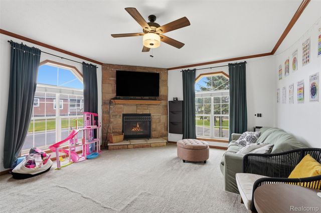 11105 Wood Run Circle, Green Oak Township, MI 48178