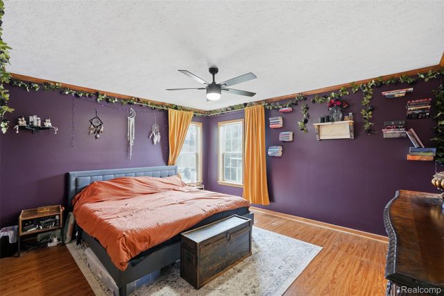 11105 Wood Run Circle, Green Oak Township, MI 48178