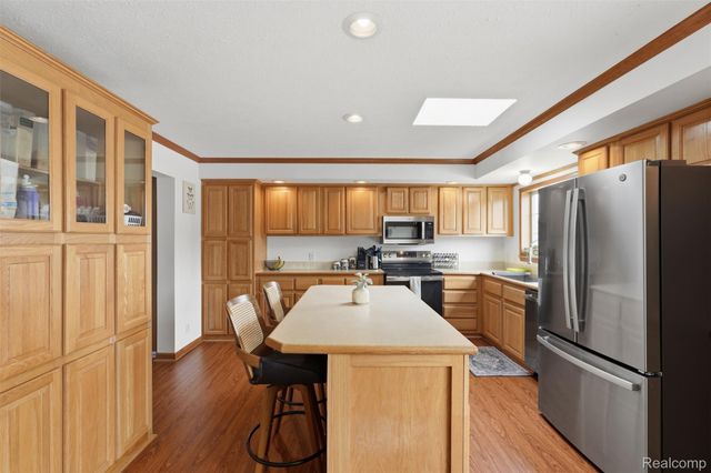 11105 Wood Run Circle, Green Oak Township, MI 48178