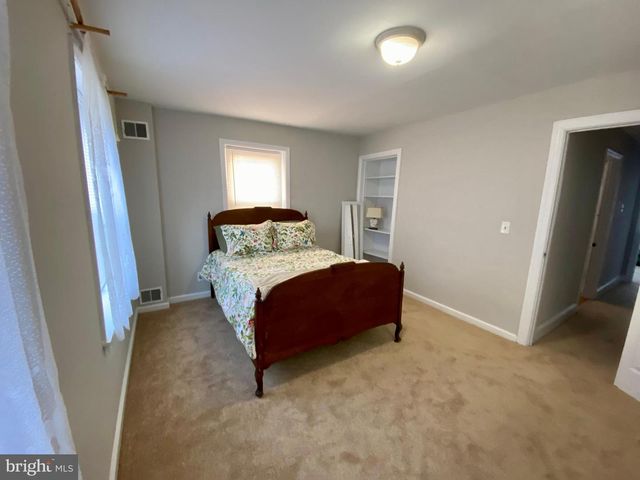 414 N 31ST ST, Philadelphia, PA 19104