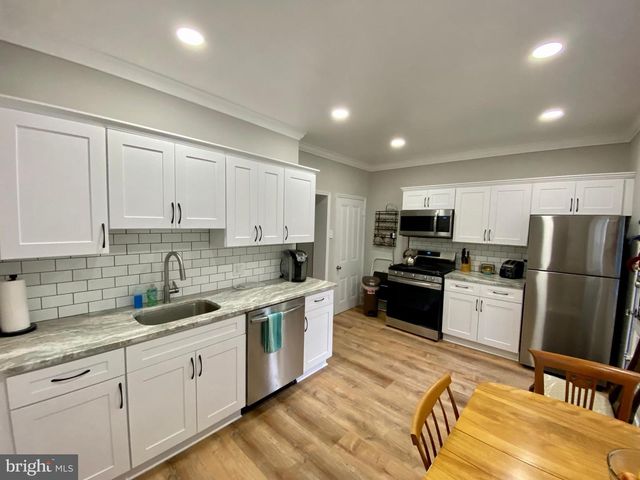 414 N 31ST ST, Philadelphia, PA 19104