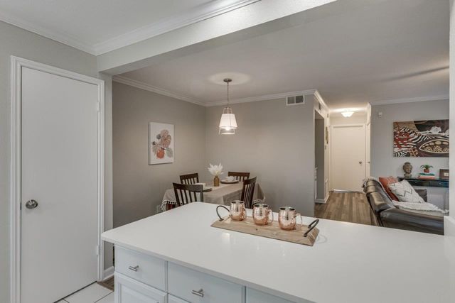 15151 Berry Trail 401, Dallas, TX 75248