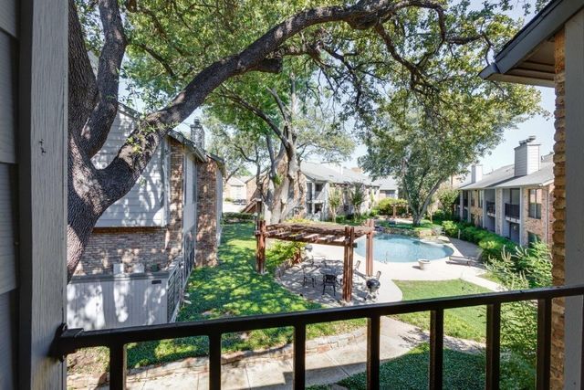 15151 Berry Trail 401, Dallas, TX 75248