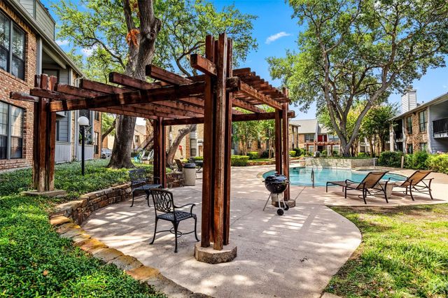 15151 Berry Trail 401, Dallas, TX 75248