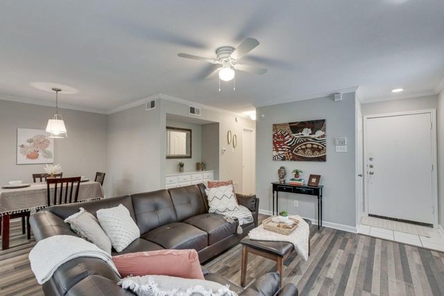 15151 Berry Trail 401, Dallas, TX 75248