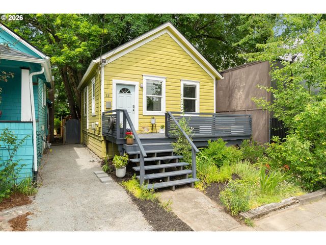 321 Ne STANTON St, Portland, OR 97212