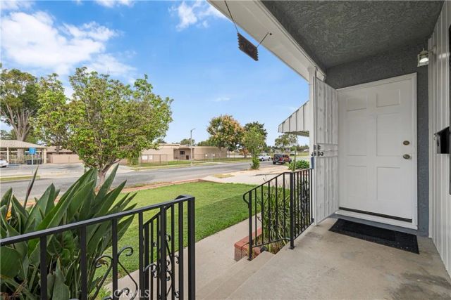 5626 Pearce Avenue, Lakewood, CA 90712