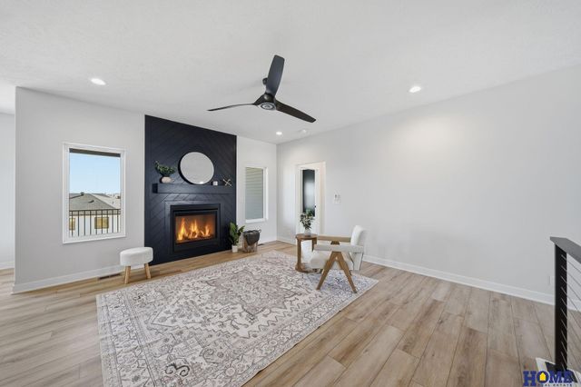 7743 Aero Circle, Lincoln, NE 68516