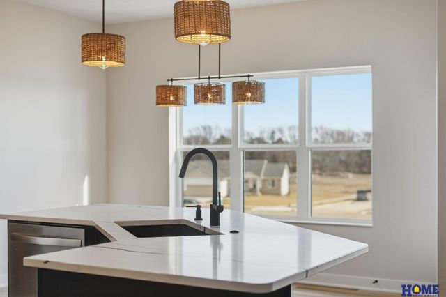 7743 Aero Circle, Lincoln, NE 68516