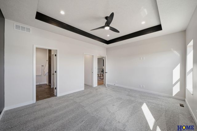 7743 Aero Circle, Lincoln, NE 68516