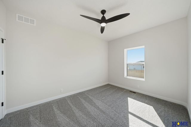 7743 Aero Circle, Lincoln, NE 68516