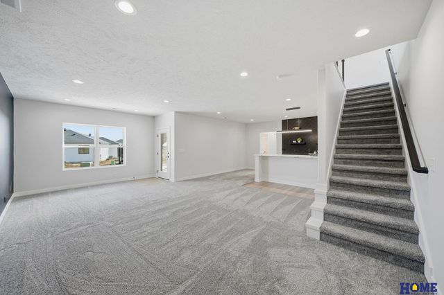 7743 Aero Circle, Lincoln, NE 68516